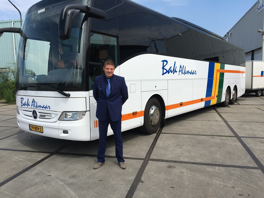 bus huren voor 50 personen met chauffeur